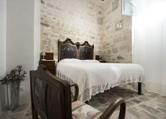 Sanbartolomeo Casa & Putia 4*