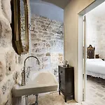 فندق مبيت وإفطار Sanbartolomeo Casa & Putia شيكلي
