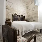Sanbartolomeo Casa & Putia 4*