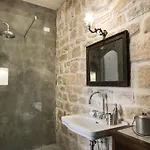 فندق مبيت وإفطار Sanbartolomeo Casa & Putia شيكلي