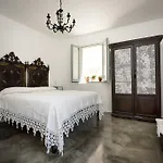 Sanbartolomeo Casa & Putia 4*