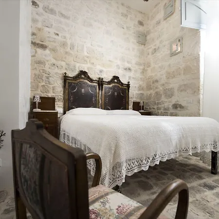 Sanbartolomeo Casa&putìa 4*