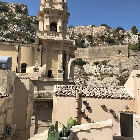 Sanbartolomeo Casa & Putia فندق مبيت وإفطار شيكلي