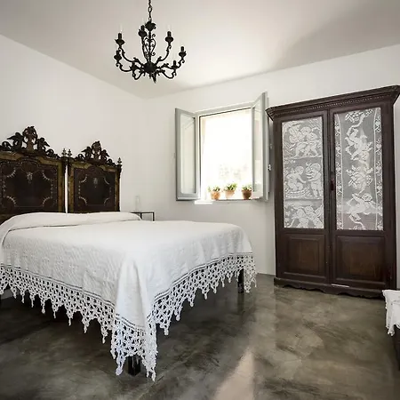 Sanbartolomeo Casa & Putia *